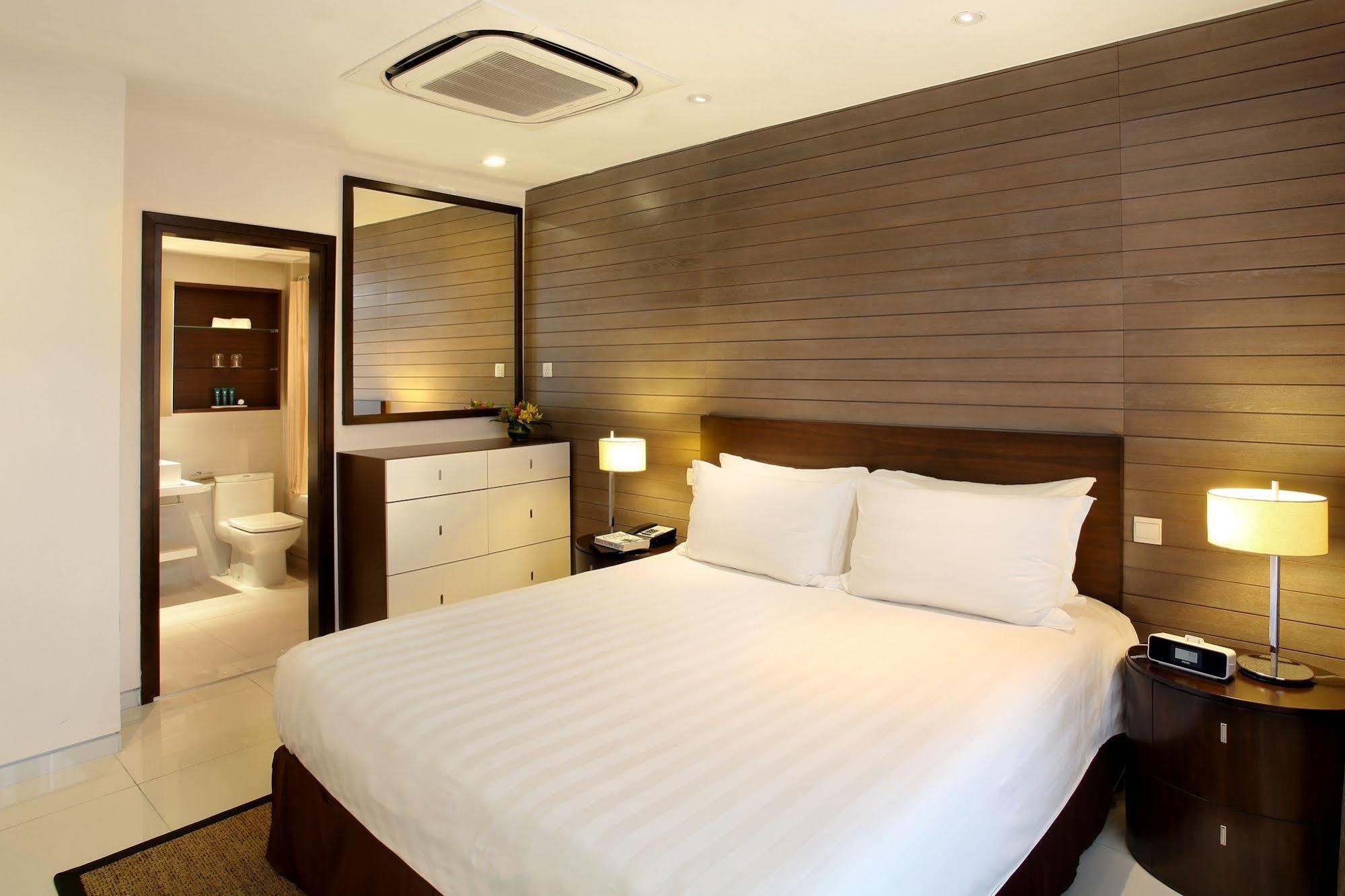 Parkroyal Serviced Suites Singapore Esterno foto